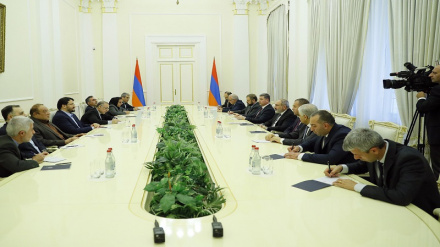 ՀՀ Վարչապետ Փաշինյանն ընդունել է Իրանի քաղաքաշինության և ճանապարհաշինության նախարարի գլխավորած պատվիրակությանը
