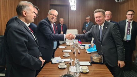 İron iyən Rusiyə enerji baxşədə bə mıbodiləon zumand kardey  bıə təkid