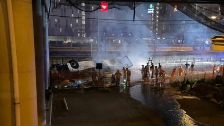 Italia, pullman precipita da cavalcavia: almeno 20 morti