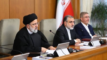 İroni prezdent: Amerkə prezdent bə sionist rejimi pesoxtə bıey etırofış kardə