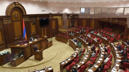 Parlamenti armen miraton ligjin për anëtarësim në Gjykatën Penale Ndërkombëtare