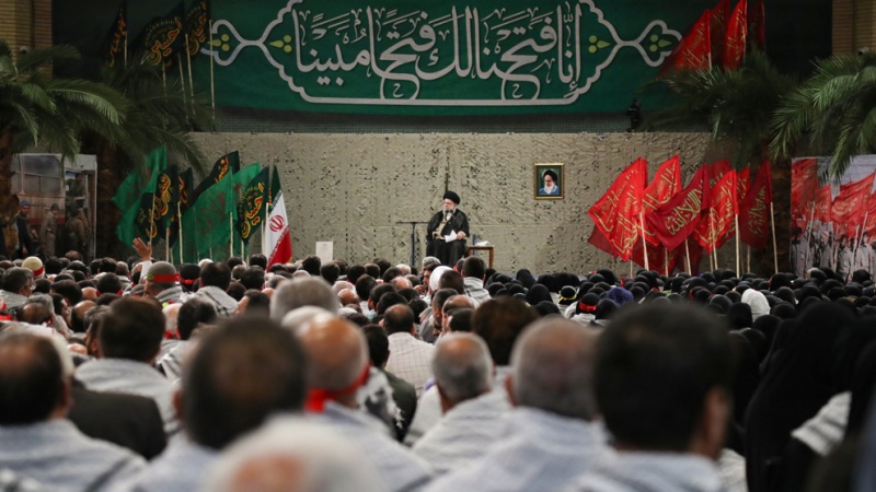 Leader : la Défense sacrée a aidé l'Iran à découvrir sa grandeur