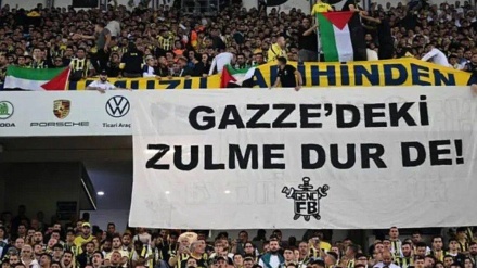 Türkiye Süper Lig Futbol maçlarında Filistin'e destek haykırışları