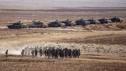 הצבא האיראני פתח בתמרוניי יבשתיים גדולים