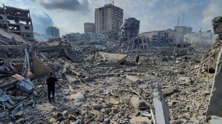 Israels Luftwaffe hat mehr als 20 Hochhäuser in der Stadt Al-Zahra im Gazastreifen zerstört