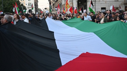  Thousands of people rally in support of Palestine in Rome 