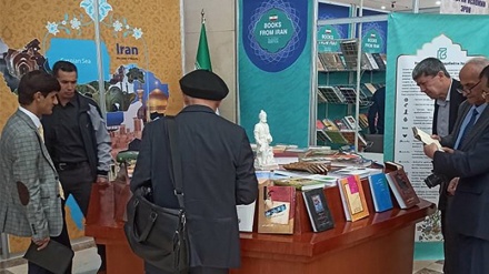 Иран принял участие в книжной выставке в Таджикистане