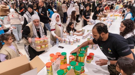 Volunteers gather aid in Dubai for Palestinians in Gaza