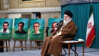 イランイスラム革命最高指導者のハーメネイー師とイランの学問エリートらの会談
