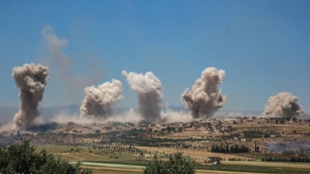 (VIDEO) Siria, raid aereo russo su posizioni terroristi a Idlib e Latakia