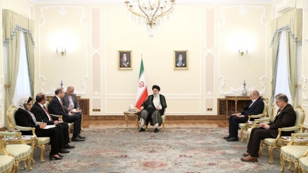 Presiden Iran: Dialog, Solusi Penyelesaian Masalah Republik Azerbaijan dan Armenia
