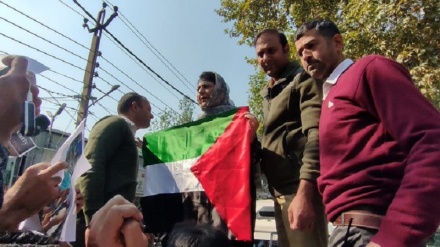 শ্রীনগরে মেহবুবার নেতৃত্বে ফিলিস্তিনের সমর্থনে ইসরাইল বিরোধী বিক্ষোভ, সোচ্চার ওয়াইসিও 