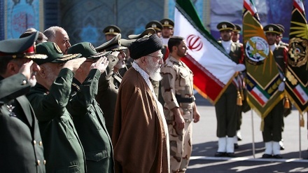 Ayetullah Hamanei: Siyonistler Gazzelileri katliam etmekle daha ağır tokat yiyecekler