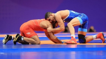 Iran’s Amouzad grabs silver in wrestling in 2022 Asian Games
