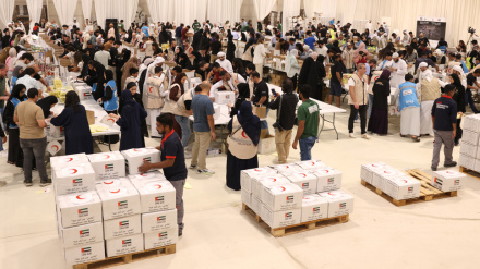 Freiwillige sammeln in Dubai Hilfe für Palästinenser in Gaza