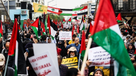 Iranians express solidarity with Palestine, condemn Israeli crimes