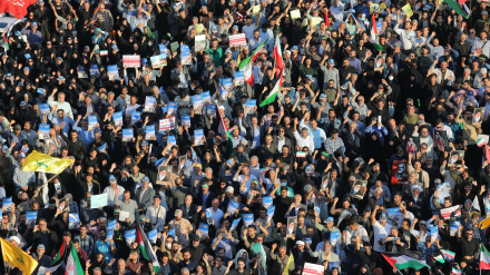 イラン国民が大規模集会を実施、イスラエルの犯罪を非難