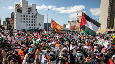 Millionen Muslime protestieren weltweit, um Gräueltaten Israels gegen Palästinenser anzuprangern