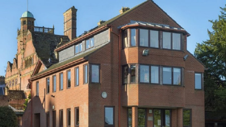 بریتانیا کښې روباټ د ښوونځی مدیر ټاکل شوی