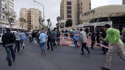 (VIDEO) Coloni in fuga dai razzi di Hamas 