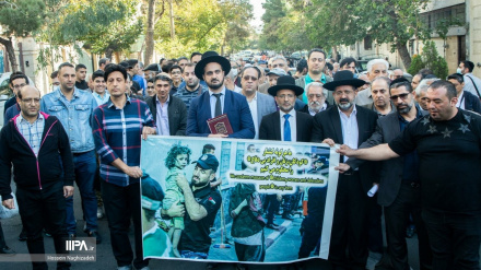 Mayahudi wa Iran waandamana kote nchini kulaani jinai za utawala wa Kizayuni wa Israel