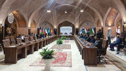 イラン北西部でECO観光相会議が開幕