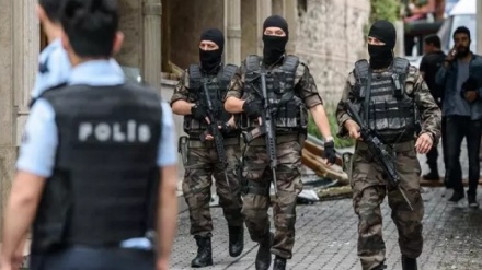 Turchia, maxi blitz anti-Pkk: 90 arresti 