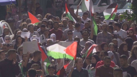 Demonstranten in Ramallah zeigen Solidarität mit Bewohnern des Gazastreifens