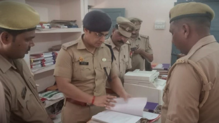 भारत, वेस्ट बंगाल में फ़िलिस्तीनी झंडा लहारने पर 4 लोग हिरासत में