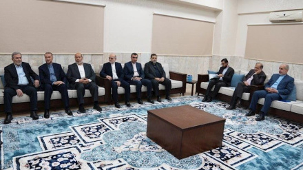 Ministri i Jashtëm iranian takohet me figurat e rezistencës palestineze, diskuton luftën në Gaza dhe marrëveshjen e armëpushimit