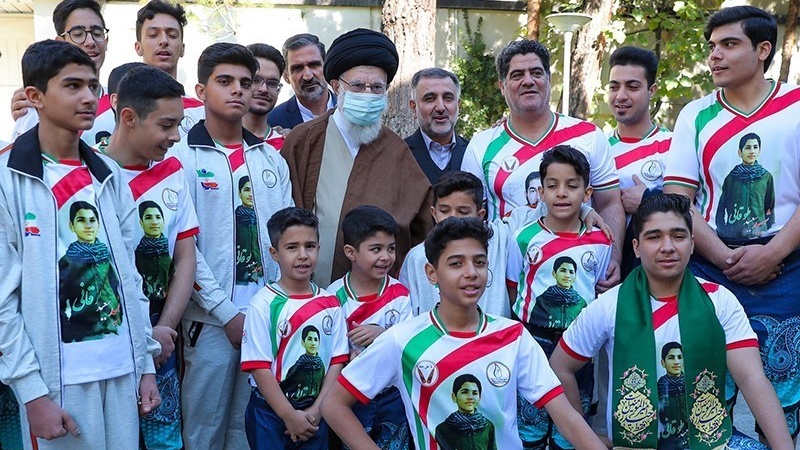 Momen Foto Bersama Atlet-Atlet Iran dengan Rahbar, Tehran, Rabu (22/11/2023).