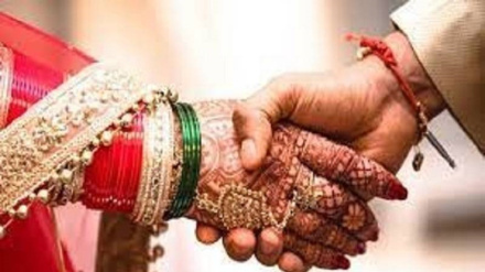 د عربستان ښاریز دوهم واده وکړ او مخکنې ښځې د ګاډي تحفه ورکړه