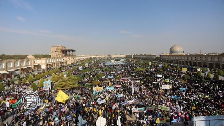 People of Isfahan stage massive anti US-Israeli rally