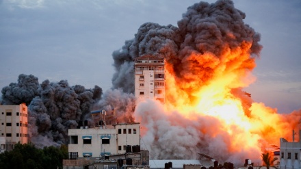 イスラエル軍、「ガザ地区爆撃に一切例外はない」