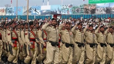 حکم حبس برای دو نظامی ارشد پاکستان 