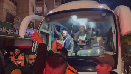 Altri prigionieri palestinesi liberi da prigioni di Israele + VIDEO