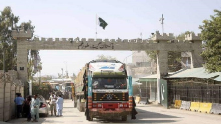 د تورخم سرحد بیا بند شو