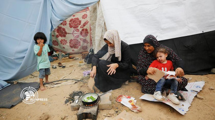 (FOTO) Gaza, tra gli accampati nelle tende nel sud - 1   