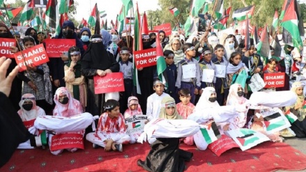 فریاد «مرگ بر اسرائیل» و «فلسطین آزاد خواهد شد» ده‌ها هزار پاکستانی در «لاهور»