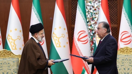 Iran dan Tajikistan Teken 18 Dokumen dan MoU Kerja Sama Bilateral 