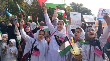 Pakistan, marcia di solidarietà con i bambini di Gaza + VIDEO