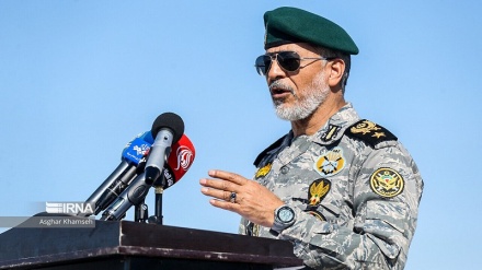 Адмирал Саяри: В Западной Азии ничего не произойдет, если главным действующим лицом не станет Иран