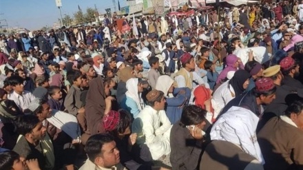هشدار معترضان برای مسدود کردن گذرگاه مرزی افغانستان و پاکستان 