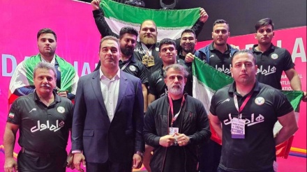 Iran gewinnt Junioren-Weltmeisterschaft im Gewichtheben in Mexiko