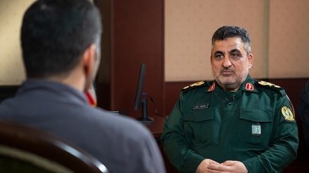 イラン国防軍需省次官、「ロシアからの戦闘機・軍用ヘリ購入が確定」