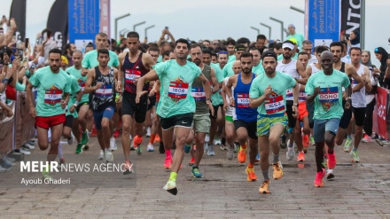 Gara e maratonës në ishullin Kish të Iranit/Foto