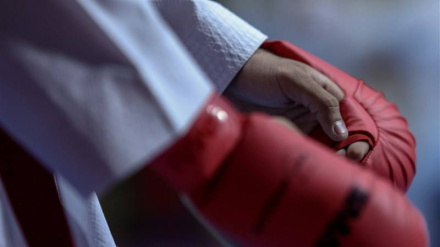 Asiya ğəhrəmonəti karate rəğobətonədə İroni varzışkoron 6 qılə medal kəsb kardışone