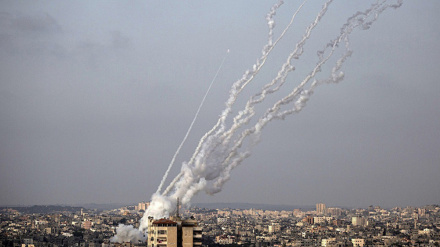 Gaza, Lebanon resistance respond to Israeli attacks on 35th day of war