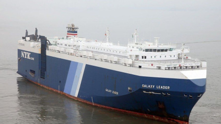 Forcat jemenase kapin një anije izraelite në Detin e Kuq, ndalojnë 52 anëtarë të ekuipazhit