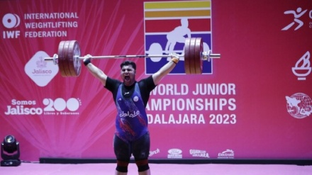 重量挙げの世界ジュニア選手権で、イランが優勝